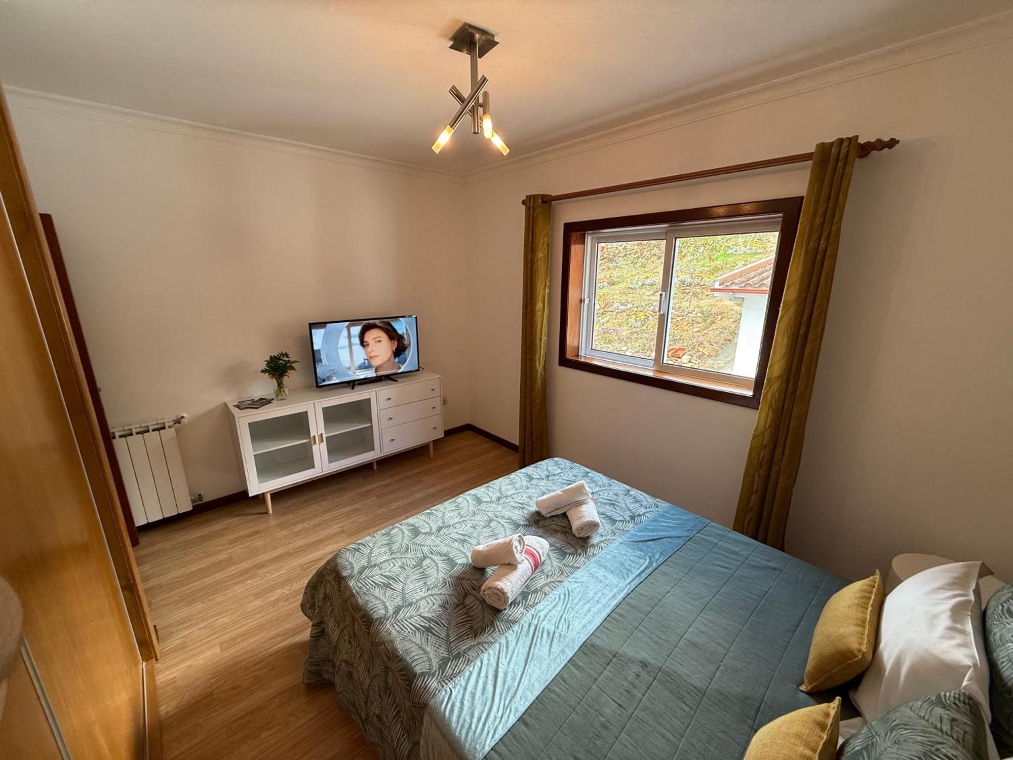 Cerdeirinhas De Basto "Piso Q 4" Daire Canedo de Basto Dış mekan fotoğraf